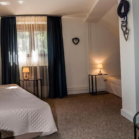 Villa Rosa Boutique Hotel บูดาเปสต์ ภายนอก รูปภาพ
