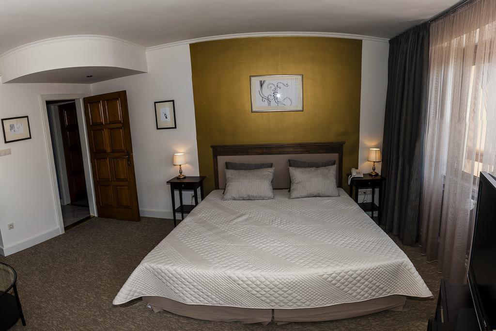 Villa Rosa Boutique Hotel บูดาเปสต์ ภายนอก รูปภาพ