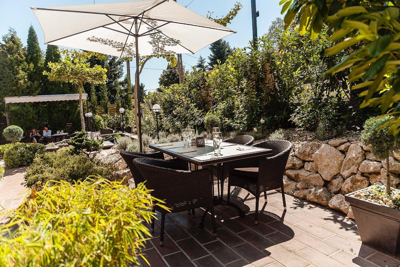 Villa Rosa Boutique Hotel บูดาเปสต์ ภายนอก รูปภาพ